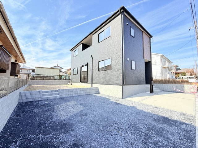 小美玉市羽鳥第2　新築戸建の駐車場|カースペース並列2台可能！