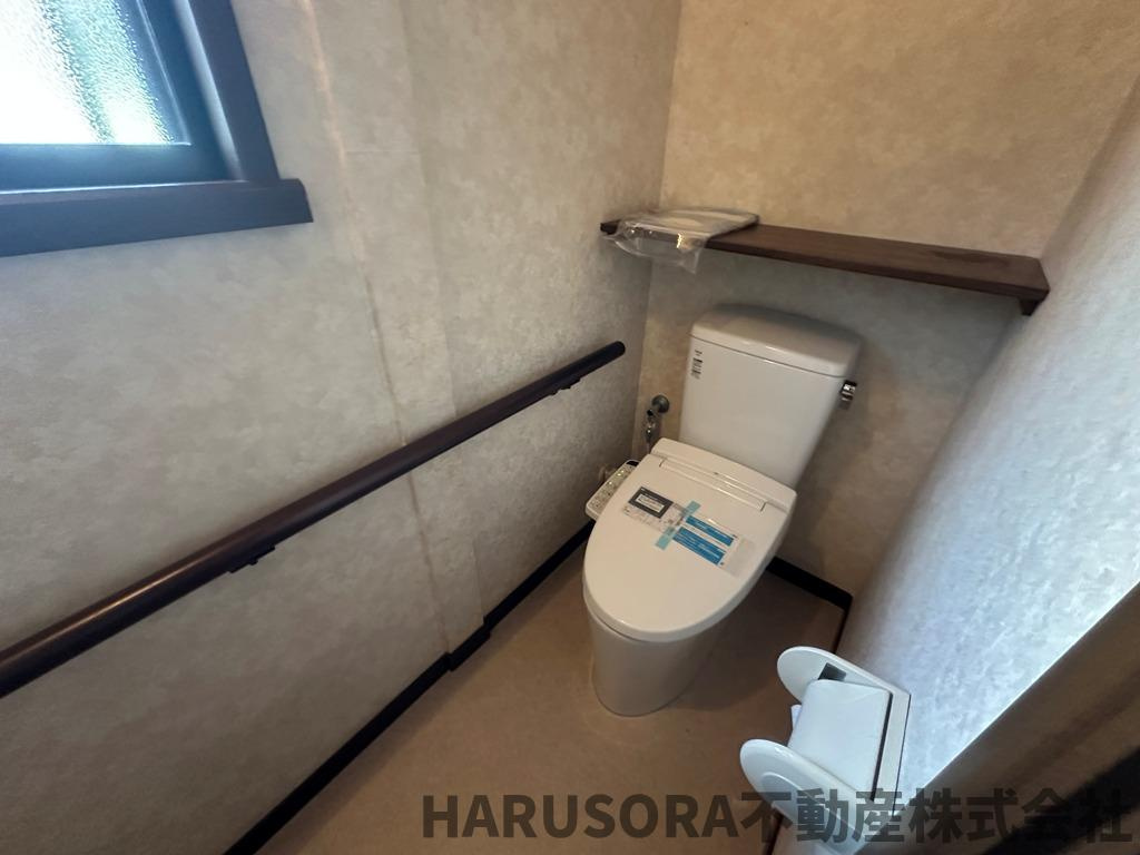 寝屋川市成田東が丘2階建のトイレ