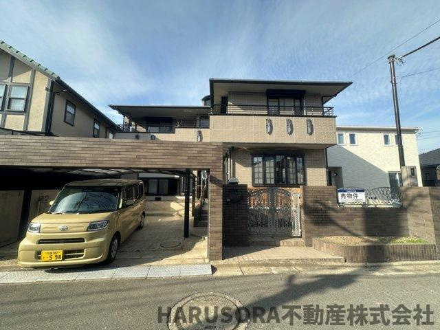 寝屋川市成田東が丘2階建