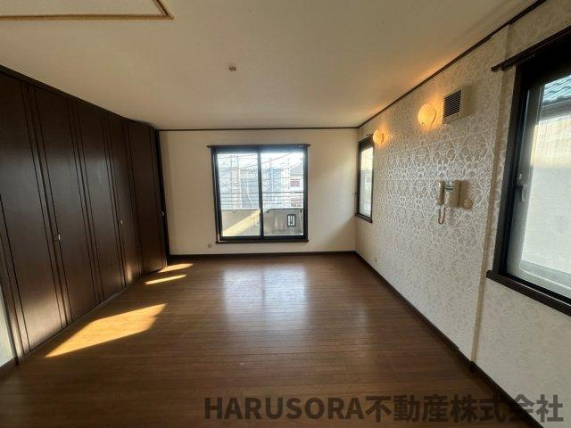 寝屋川市成田東が丘2階建のその他