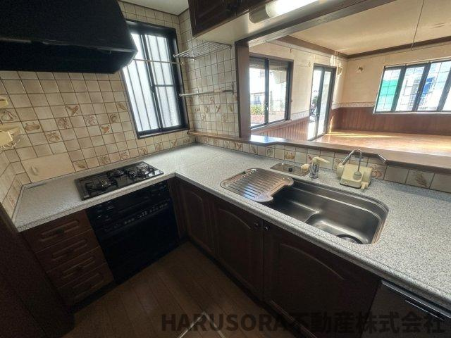 寝屋川市成田東が丘2階建のキッチン