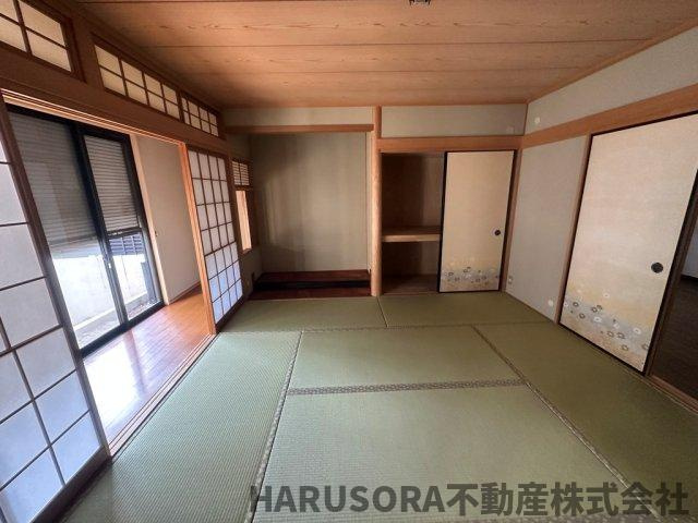 寝屋川市成田東が丘2階建の和室