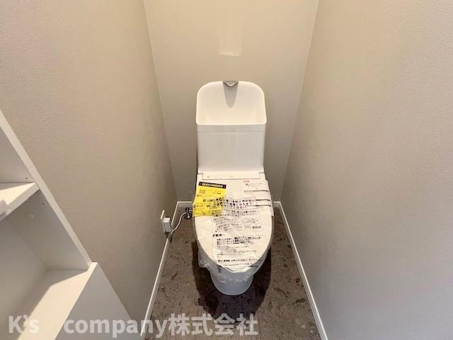 茅ヶ崎市松が丘1丁目　新築戸建　１号棟のトイレ|2階トイレ◇◇