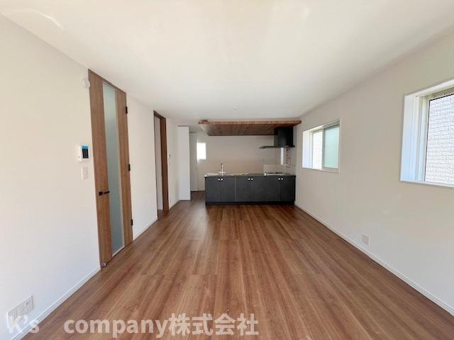 茅ヶ崎市松が丘1丁目　新築戸建　１号棟のキッチン|全体を見わたせる対面式キッチン♪