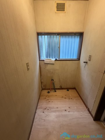 伊勢原市桜台1丁目　中古戸建の独立洗面台