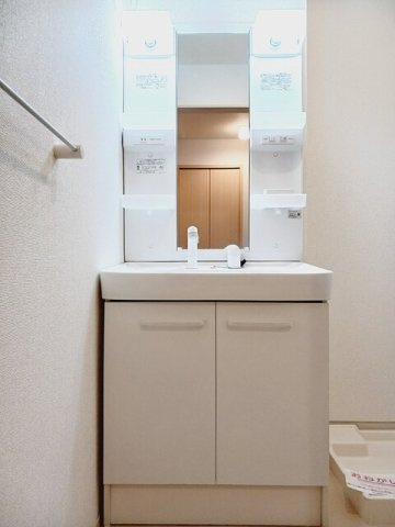 ウイングリバ－Ⅰの洗面所