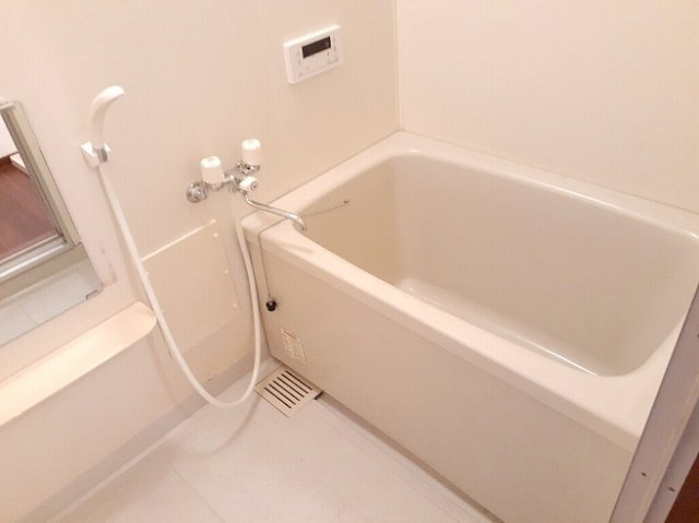 ツインハイツＡの浴室