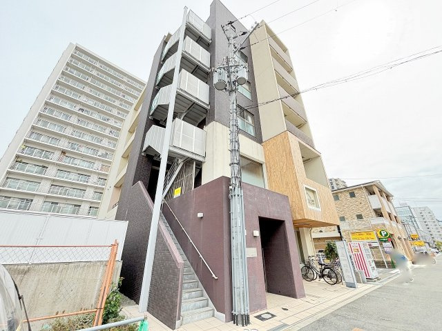 パルム新三国の外観