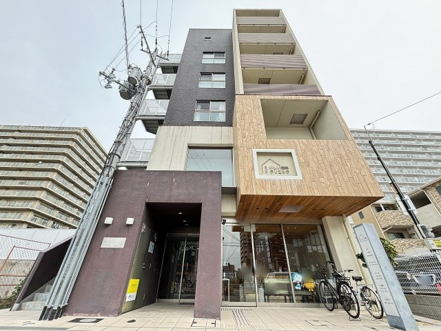 パルム新三国の外観