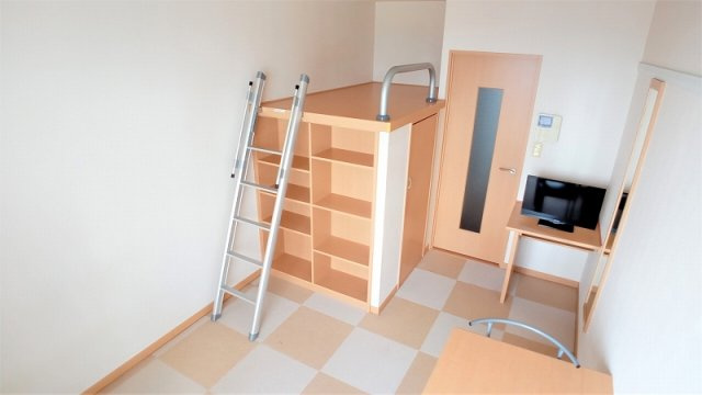 レオパレスＲｉｖｅｒ　Ｌａｎｄの居間・リビング