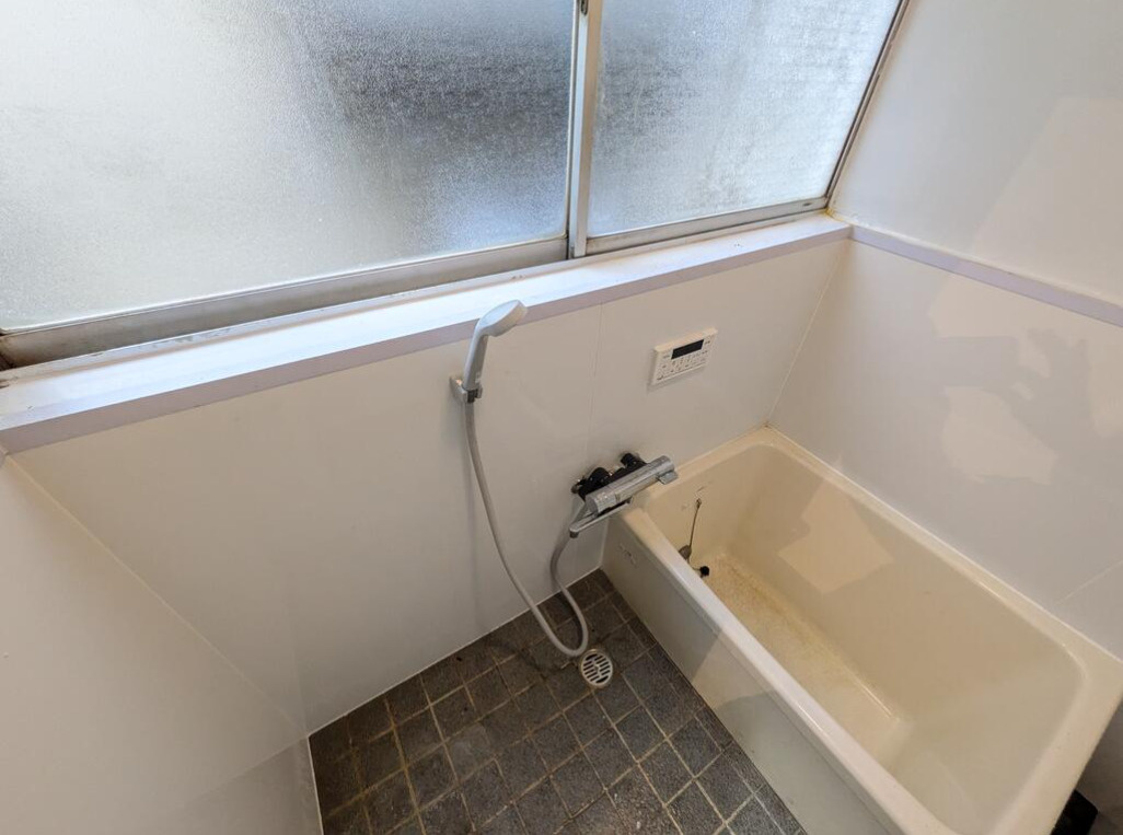 桜ヶ丘リノベ戸建の浴室