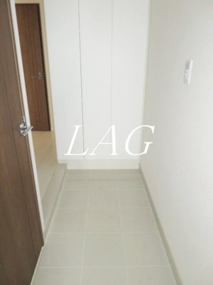 【玄関】 | クアトロノーヴェ梅島 | 玄関です。