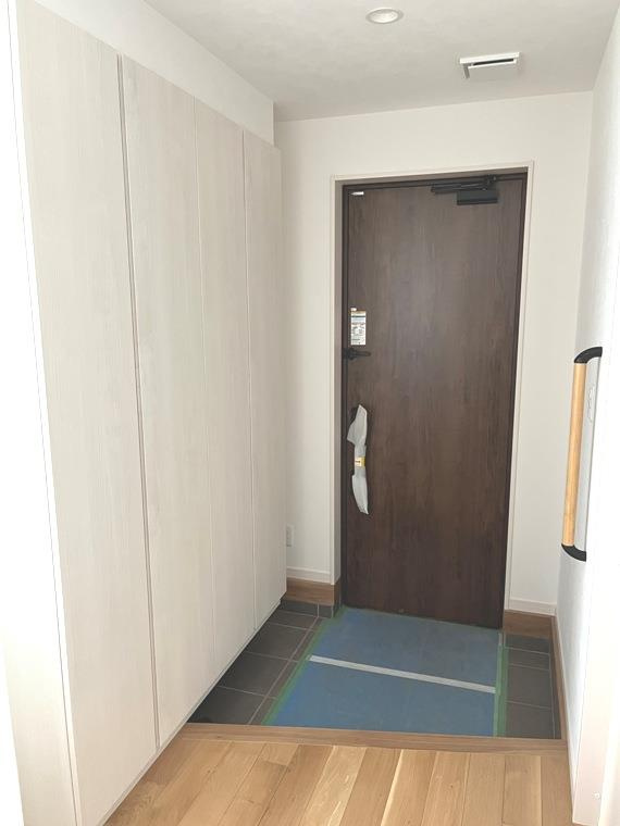 大門戸建の玄関