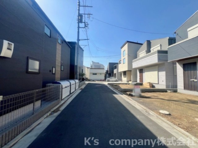 茅ヶ崎市松が丘1丁目　新築戸建　2号棟の前面道路含む現地写真|前面道路の様子です◇