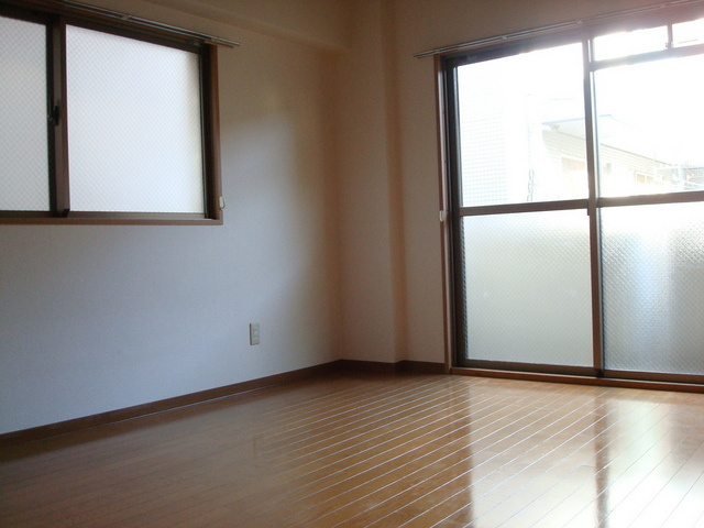 ｌａ　ｔｉｅ　上社