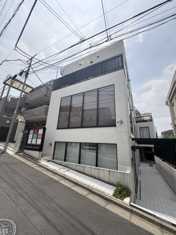 神宮前COURTⅡの外観