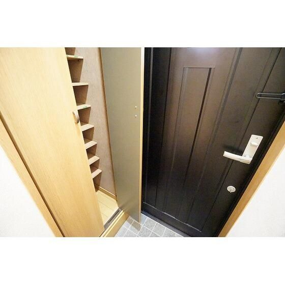 くるみハウスの玄関