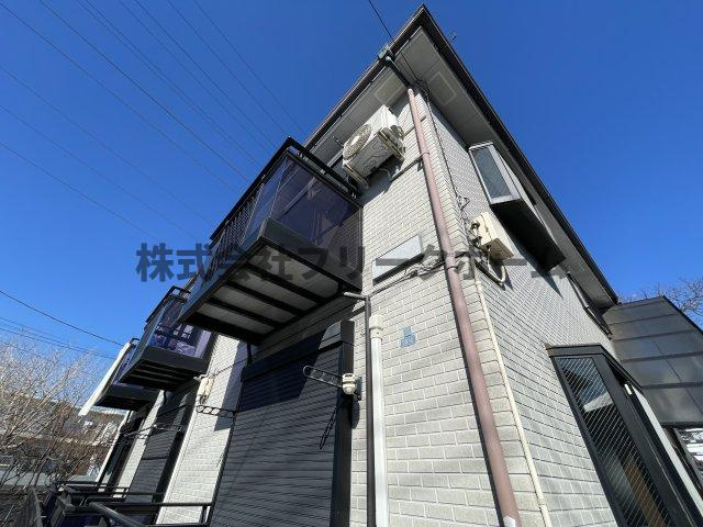 三鷹市井の頭１丁目のアパートの外観