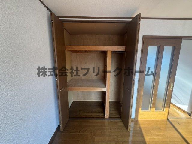 三鷹市井の頭１丁目のアパートの収納