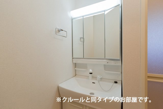 カーサ　アバンツァートの洗面所