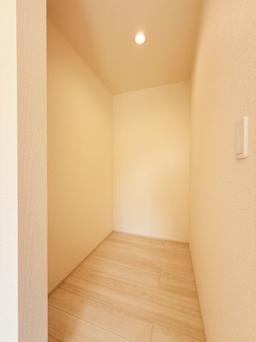 小美玉市清風台団地第6　新築戸建の収納|キッチンパントリー完備♪
備蓄倉庫として大活躍！