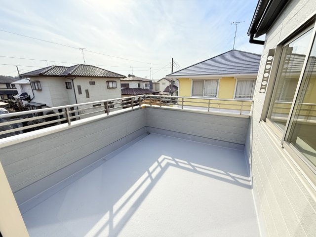 小美玉市清風台団地第6　新築戸建のバルコニー|日当たりの良いバルコニーは外干しスペースにぴったりです◎