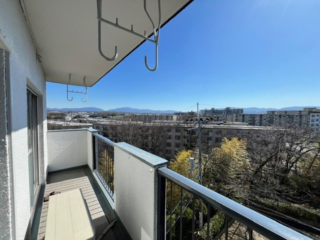 泉北原山台団地1号棟のバルコニー