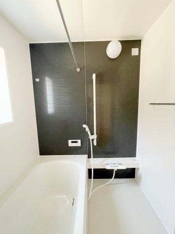新築戸建・新築建売　伊勢崎市田部井町第9　あずま東小学校・あずま中学校の浴室