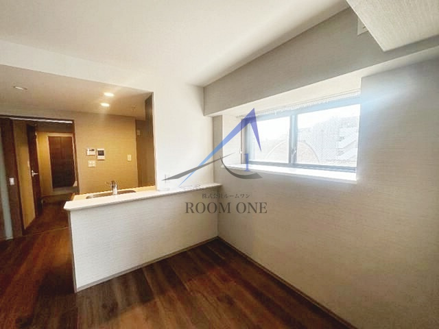 ウエサカ　ステューディオ