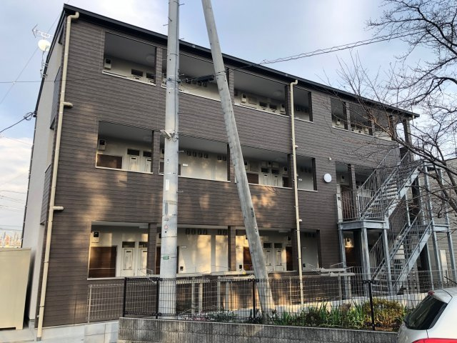 プラウドシャトー若葉の外観