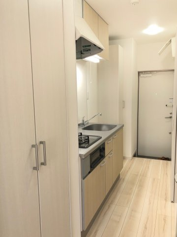 プラウドシャトー若葉の玄関