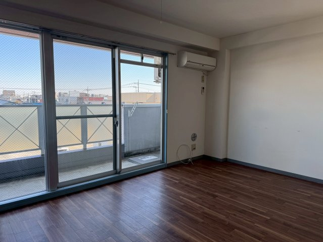 メゾンマロニエの居間・リビング