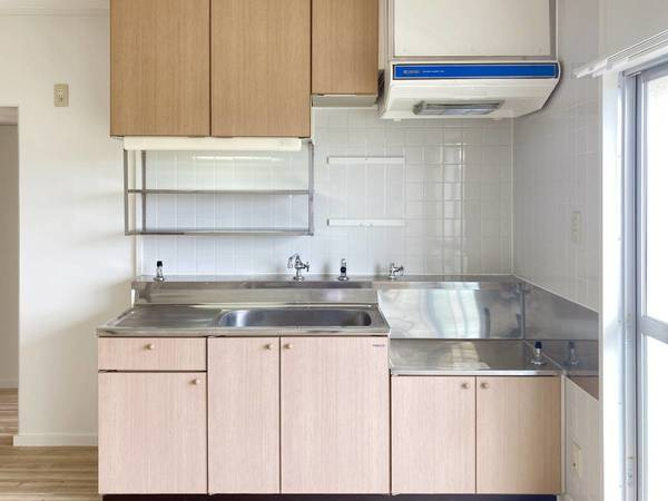 ビレッジハウス深谷1号棟のキッチン|ビレッジハウスの同一物件・同一タイプの間取りの写真です