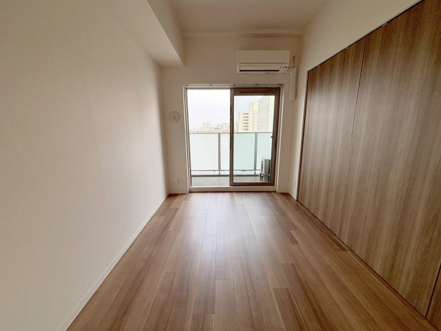 プレサンス新大阪ザ・シティの居間・リビング