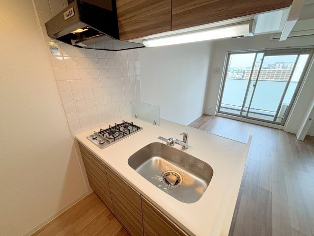 プレサンス新大阪ザ・シティのキッチン