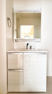 【独立洗面台】 | 小学校3分　保育所3分　ドラッグストア1分　早稲田　6号棟 | 同タイプ