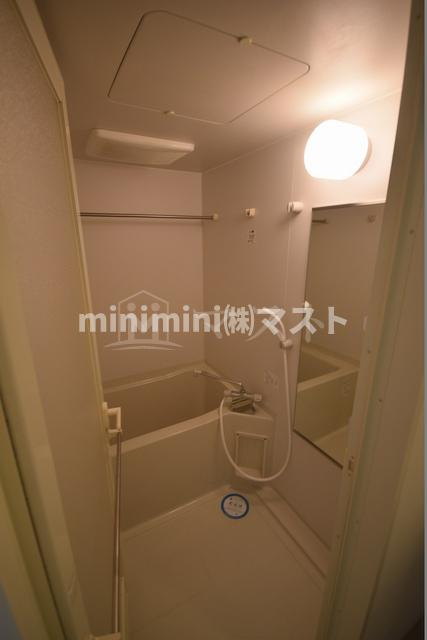 大阪市西区新町４丁目の賃貸マンションの浴室