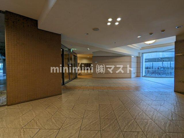 大阪市西区立売堀６丁目の賃貸マンションのロビー