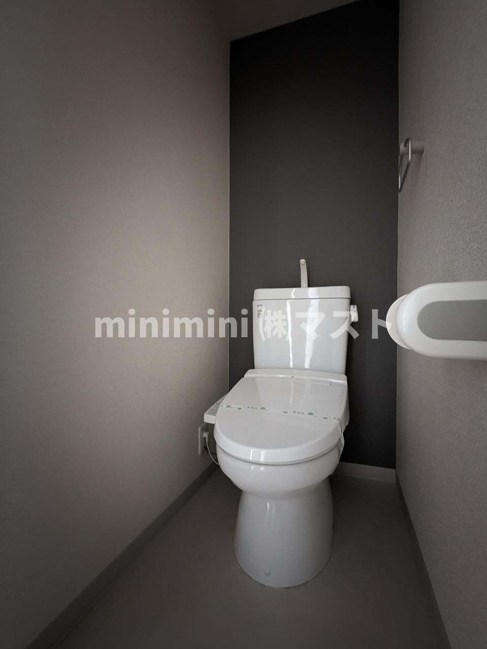 大阪市西区立売堀６丁目の賃貸マンションのトイレ