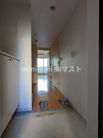 大阪市西区立売堀６丁目の賃貸マンションの玄関