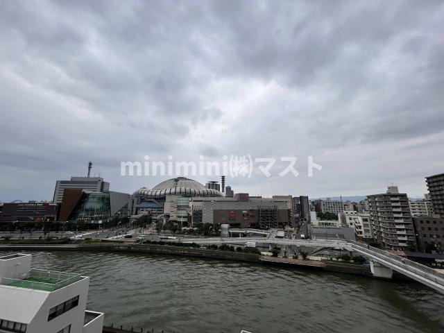 大阪市西区南堀江４丁目の賃貸マンションの展望
