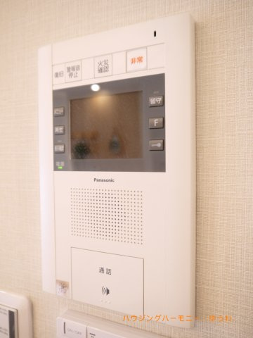 【セキュリティ】 | ルジェンテ南大塚 | 「見える安心」をカタチにしました。誰が来てもわかる様にモニター付きインターホンを設置。