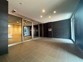 【エントランス】