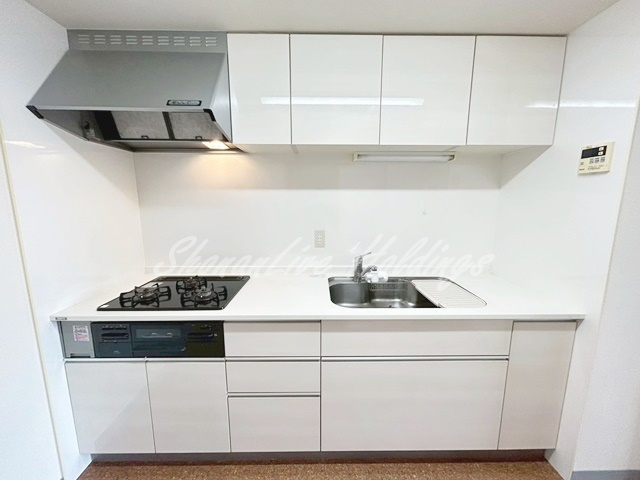 茅ヶ崎市小和田３丁目の賃貸マンションのキッチン