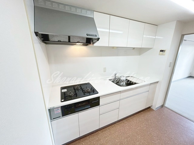 茅ヶ崎市小和田３丁目の賃貸マンションのキッチン