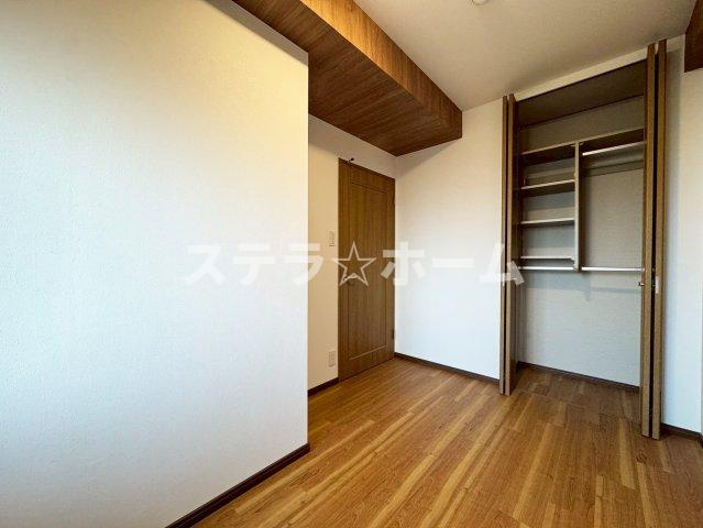 ライオンズマンション千里丘ガーデンシティの収納|こまごまとしたものを収納できそうですね