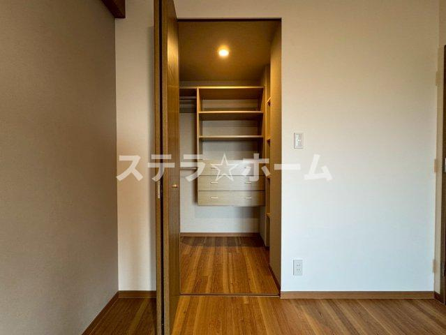 ライオンズマンション千里丘ガーデンシティの収納|便利な収納スペースです