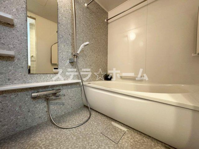 ライオンズマンション千里丘ガーデンシティの浴室|ゆったり過ごせるお風呂です