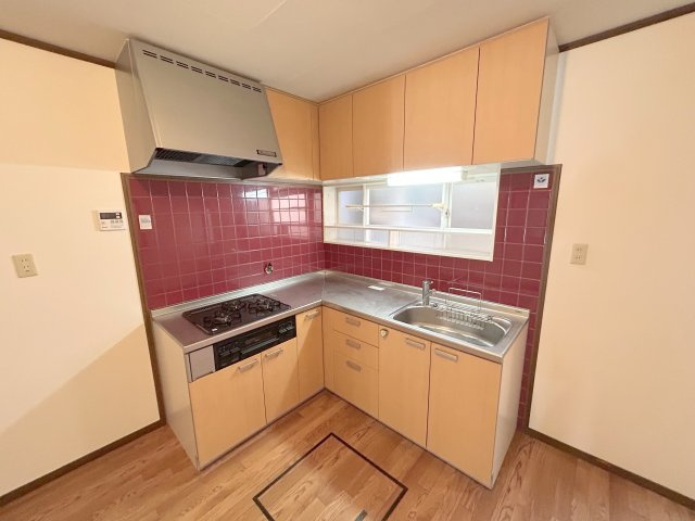 壱分町戸建のキッチン