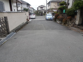 【前面道路含む現地写真】 | 川西市大和東１丁目18の13　中古ー戸建て